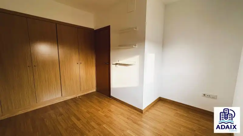 Dormitori de Pis en venda en Fuensalida amb Aire condicionat