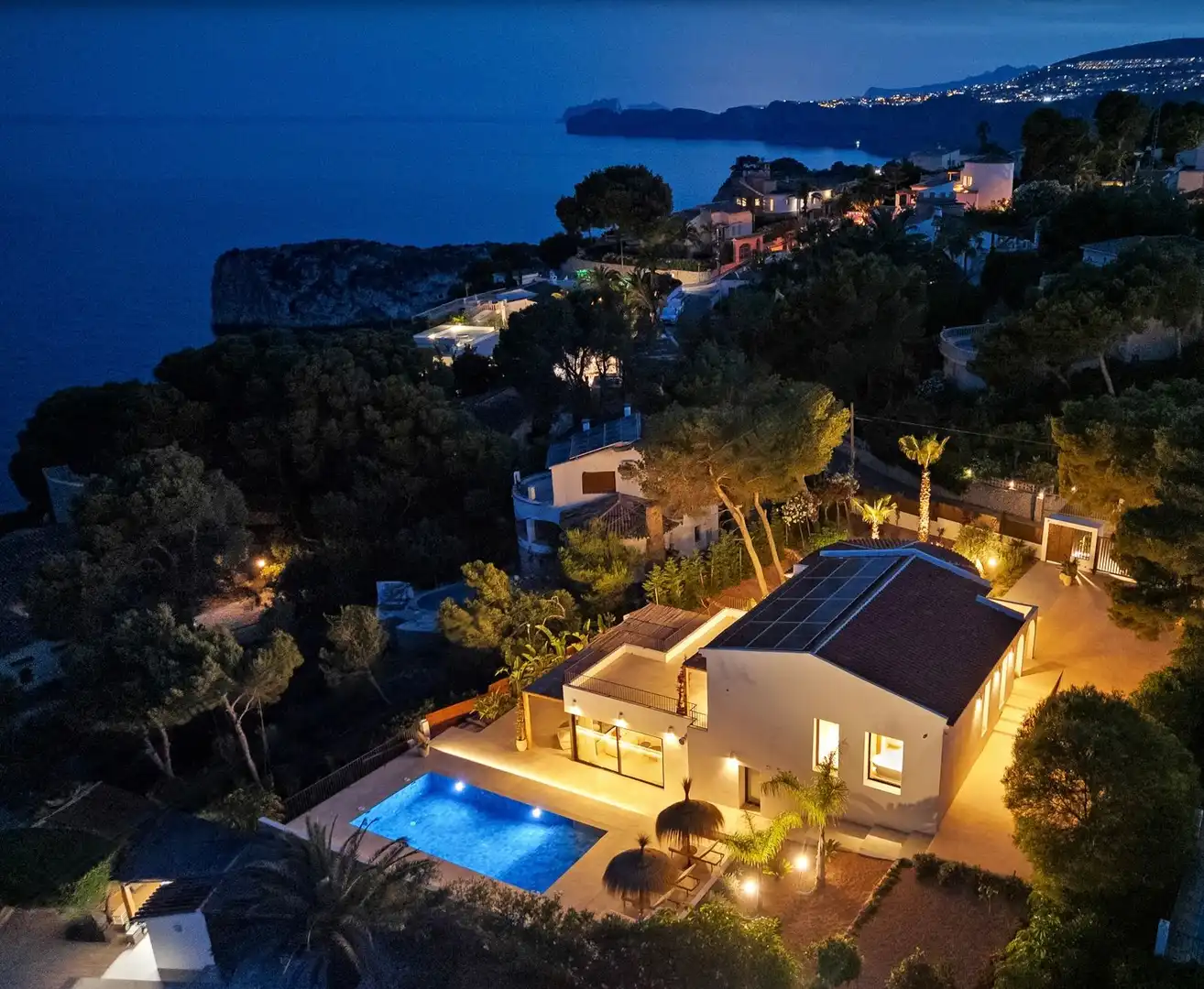 Vista exterior de Casa o xalet en venda en Jávea / Xàbia amb Aire condicionat, Calefacció i Jardí privat