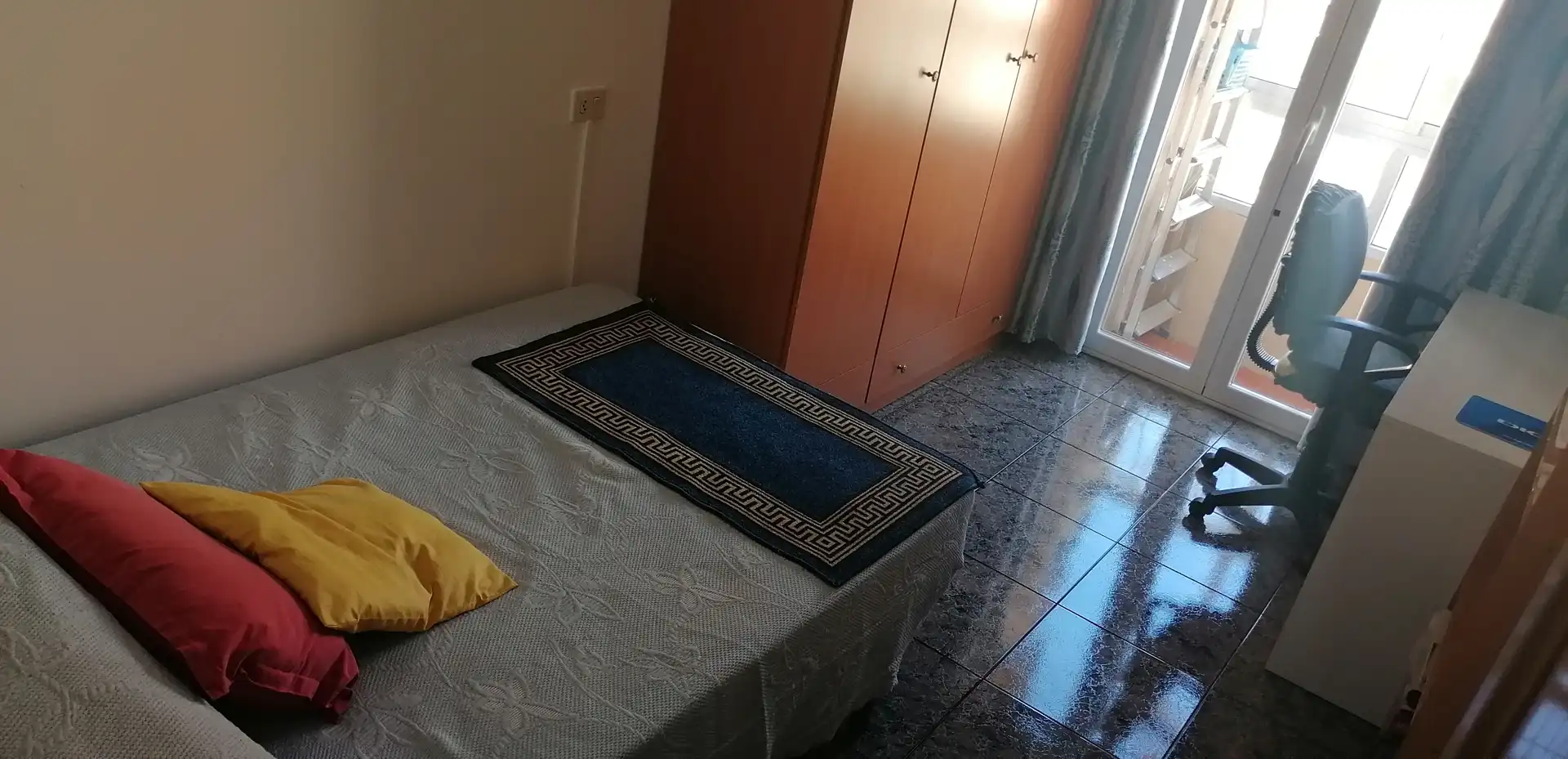 Habitació a Paseo del Gran Capitán, Vidal
