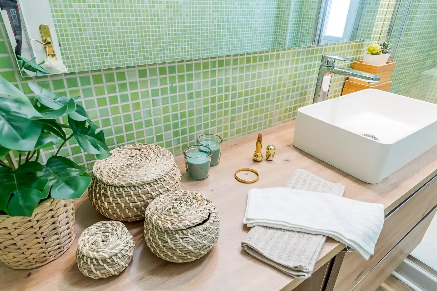 Bathroom of Apartments for sale in Madrid  with Air Conditioner and Furnished