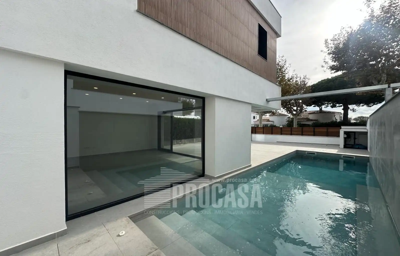 Chalet con piscina en venta en Requesens, imagen 4
