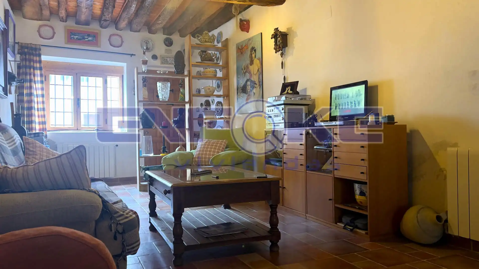 Wohnzimmer von Einfamilien-Reihenhaus zum Verkauf in Moratilla de los Meleros mit Heizung, Parkett und Möbliert