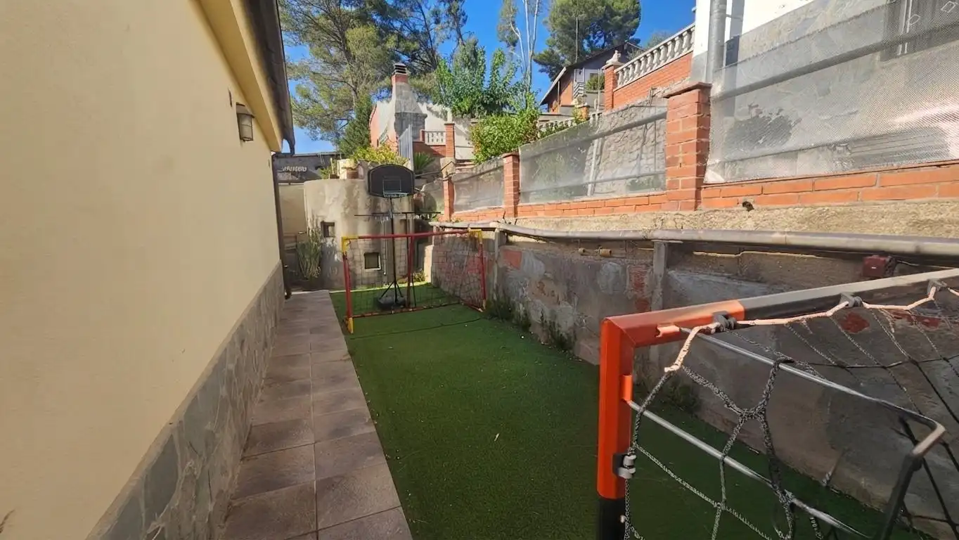 Jardín de Casa o chalet en venta en Piera con Aire acondicionado, Calefacción y Jardín privado