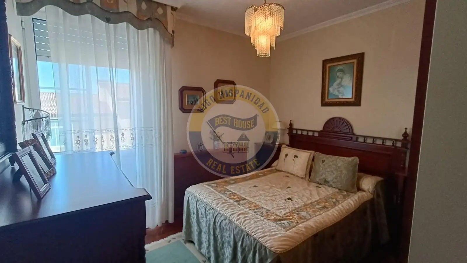 Habitación de Casa adosada en venta en Vigo  con Calefacción, Terraza y Trastero