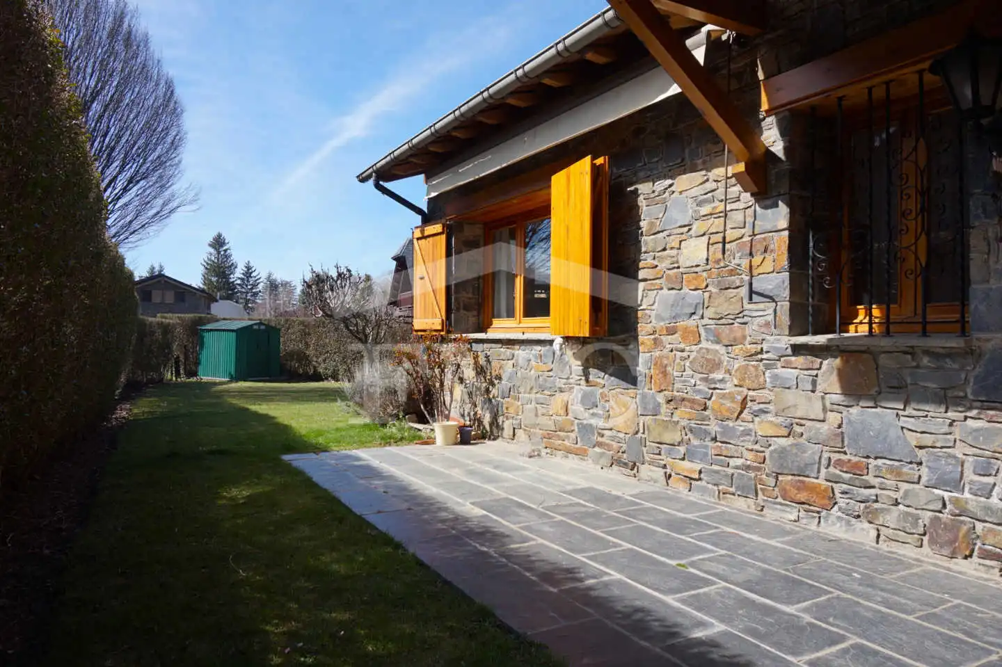 Terrassa de Casa o xalet en venda en Llívia amb Calefacció, Jardí privat i Parquet