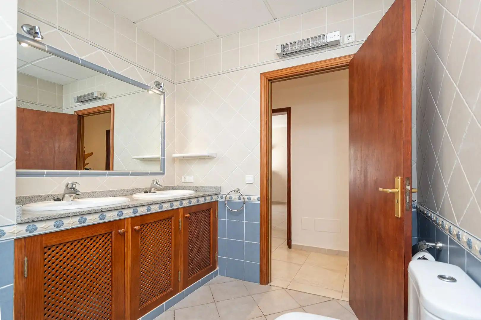Bany de Casa o xalet en venda en Manacor amb Aire condicionat, Jardí privat i Traster