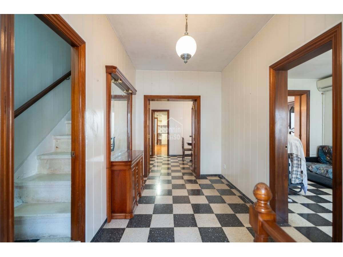 Casa o xalet en venda en Es Castell amb Terrassa i Moblat