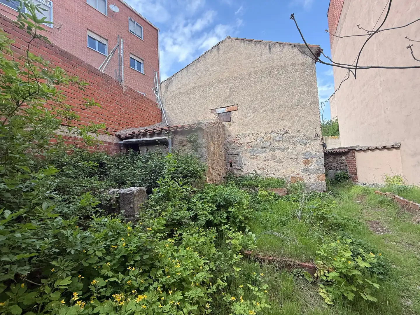 Gebäude zum Verkauf in Ávila