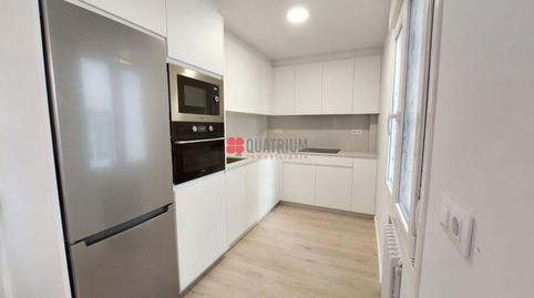 Foto 3 de Piso de alquiler en Rúa Montero Ríos, Ensanche - Sar, A Coruña