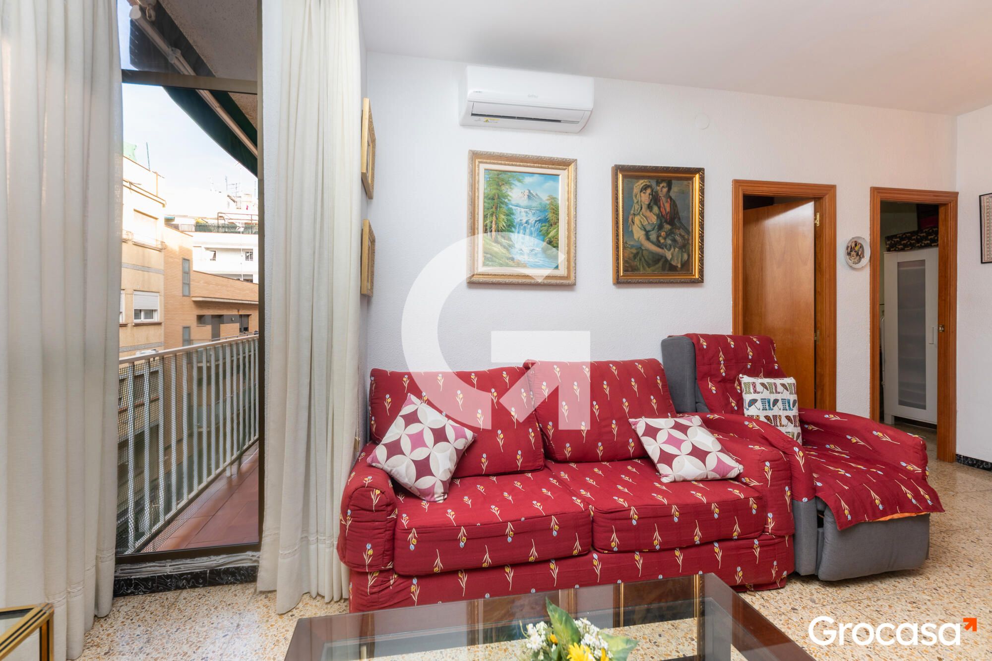 Dormitori de Pis en venda en L'Hospitalet de Llobregat amb Aire condicionat, Forn i Balcó