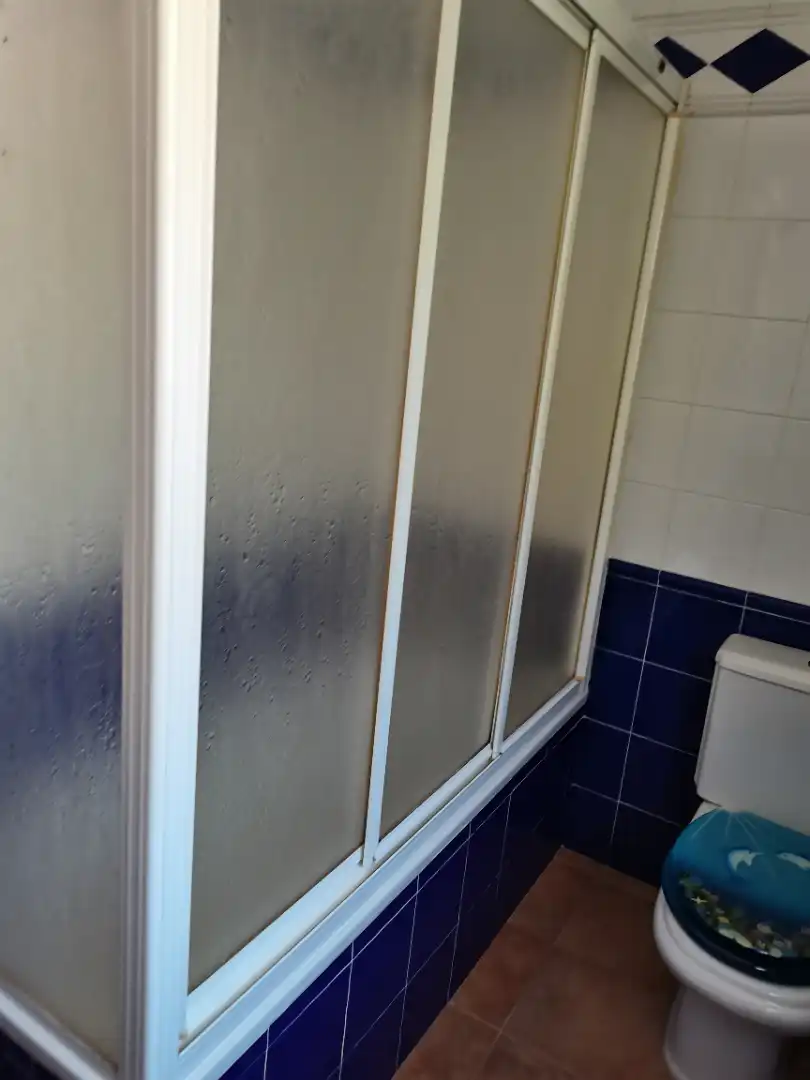 Bany de Casa o xalet en venda en Málaga amb Calefacció, Jardí privat i Parquet