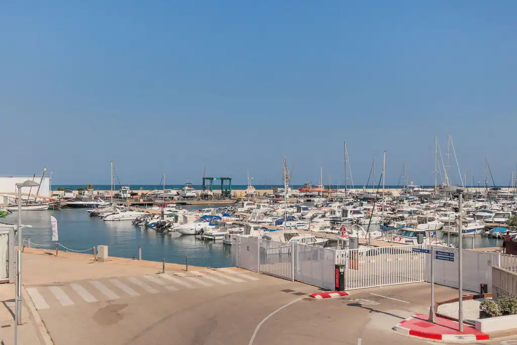 Parking of Commercial properties for sale in Calafell