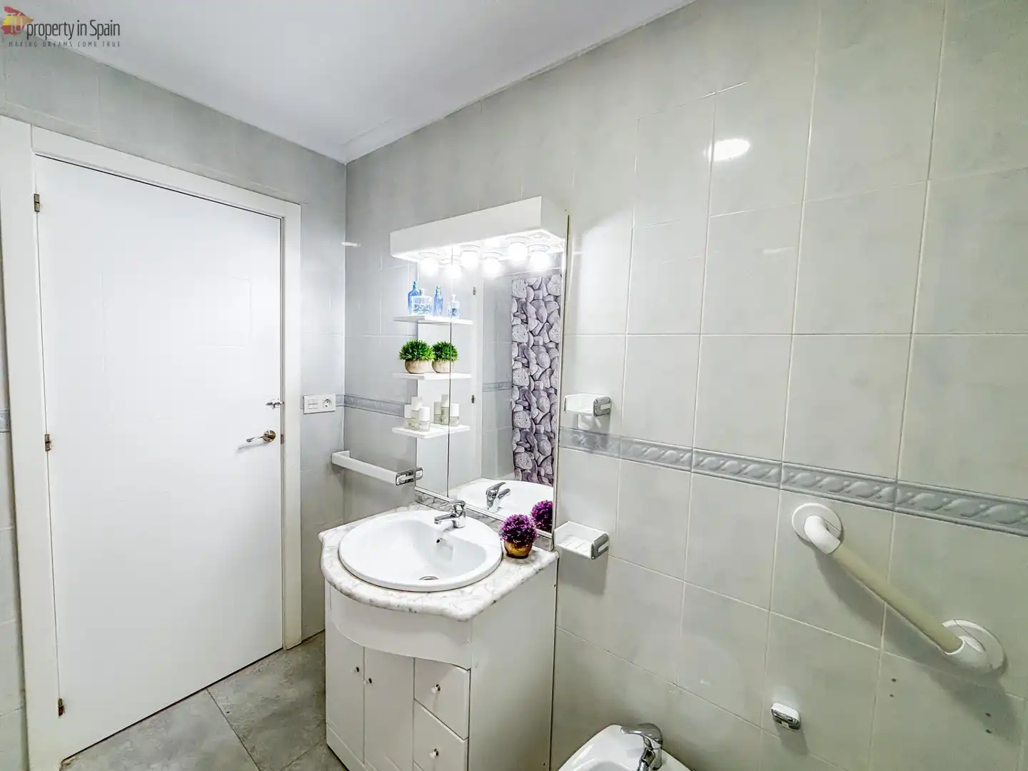 Habitación en Calle CAPITAN RUEDA, Campoamor