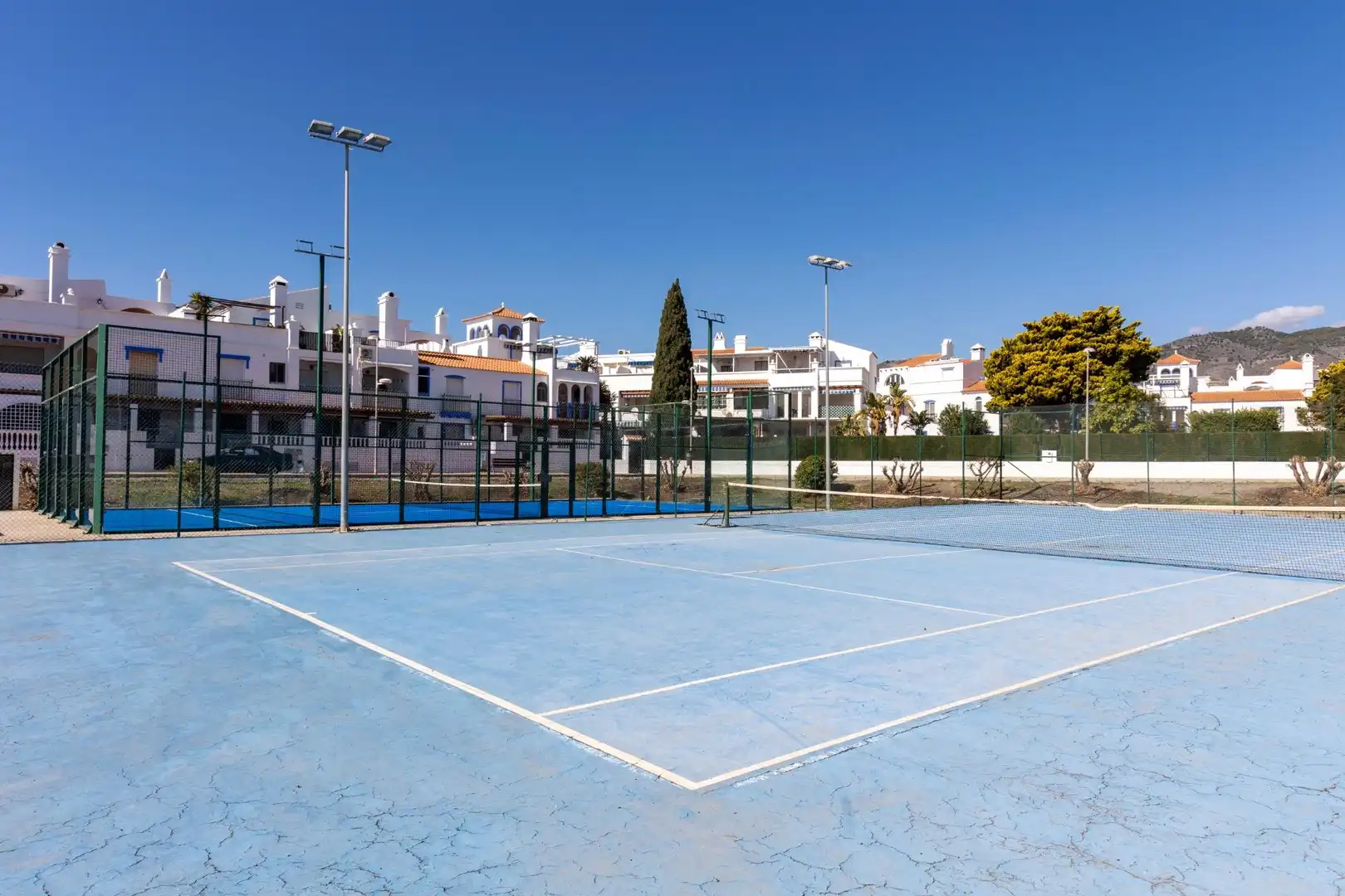Vista exterior de Ático en venta en Motril con Calefacción, Terraza y Amueblado