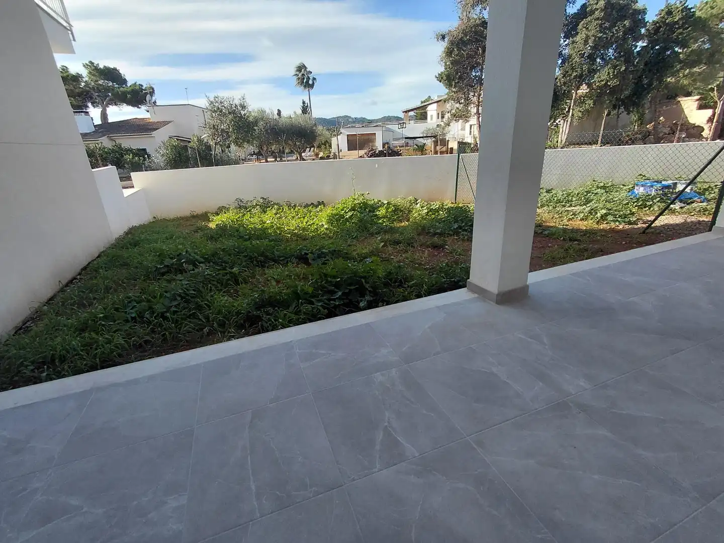 Bajo con jardín en venta en Calle Pintor Miquel Vives, imagen 4