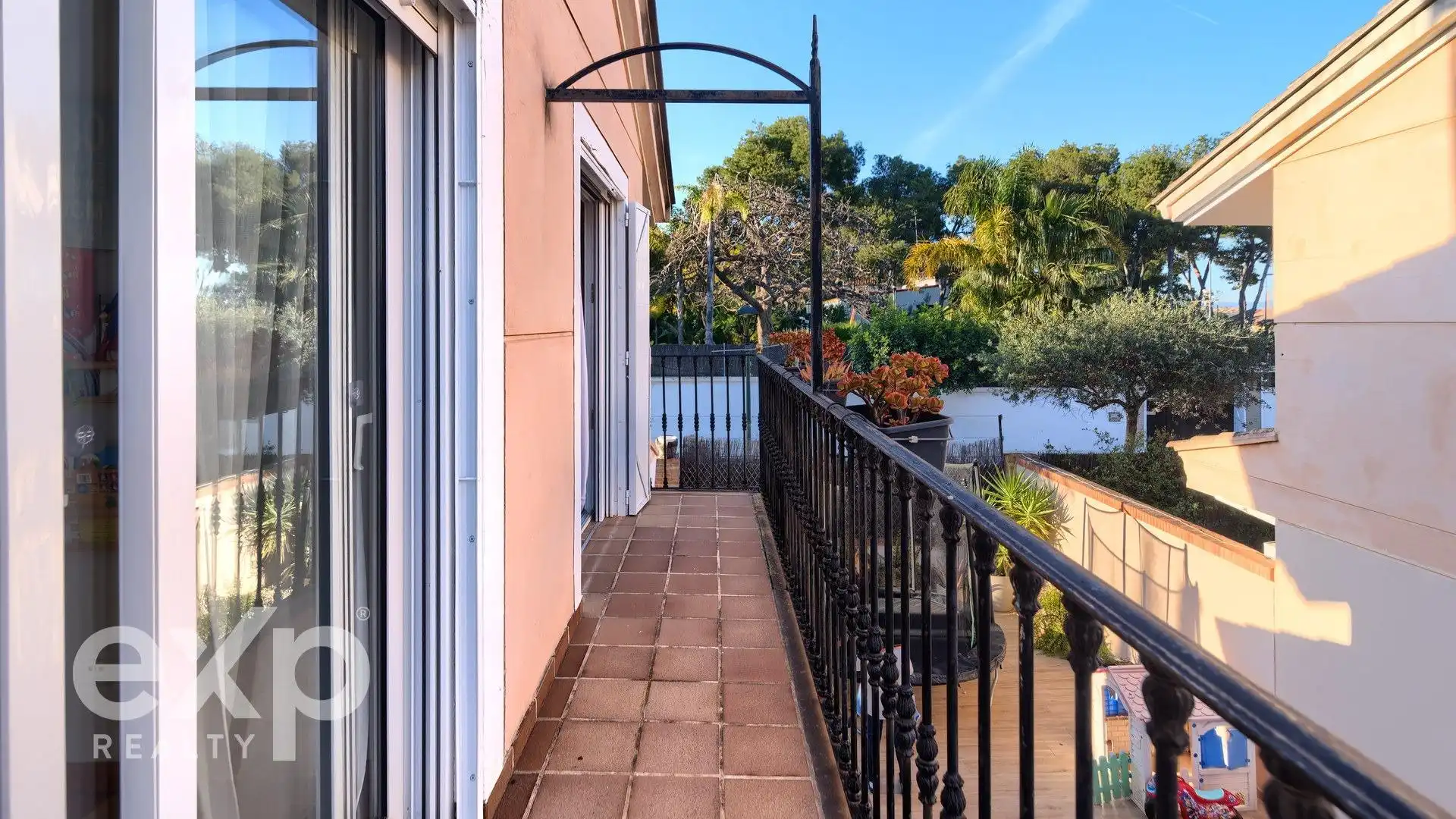 Vista exterior de Casa o chalet en venta en Godella con Aire acondicionado, Calefacción y Jardín privado