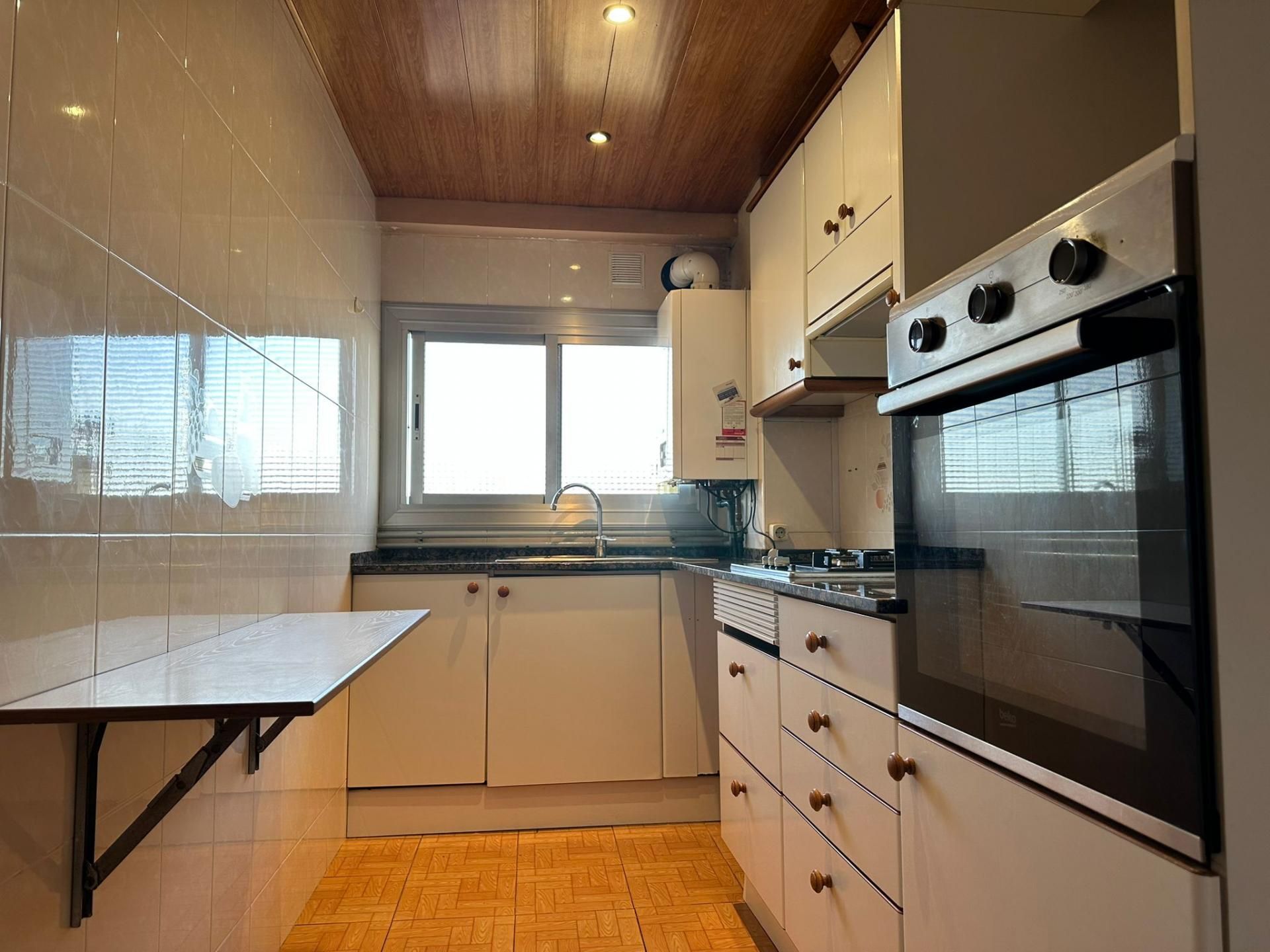 Cuina de Pis en venda en Montmeló amb Aire condicionat, Calefacció i Traster