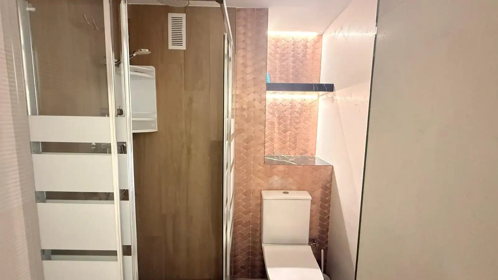 Bathroom of Flat for sale in Oropesa del Mar / Orpesa  with Air Conditioner, Heating and Terrace