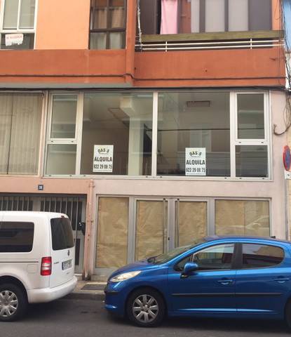 Local comercial en Alquiler en Duggi - Rambla - Los Hoteles