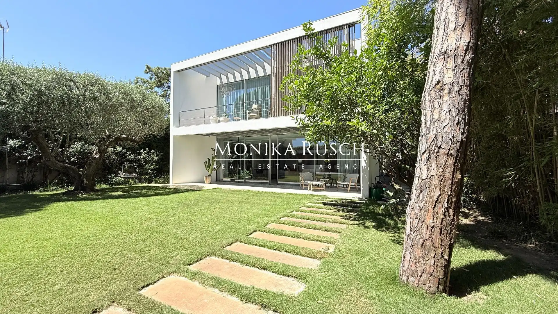 Exterior view of Houses for rent in Castelldefels  with Air Conditioner, Heating and Private garden