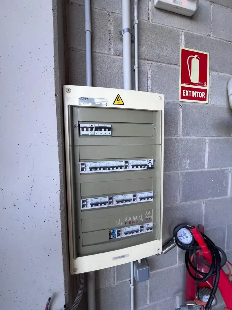 Nau industrial de lloguer en Vilanova i la Geltrú