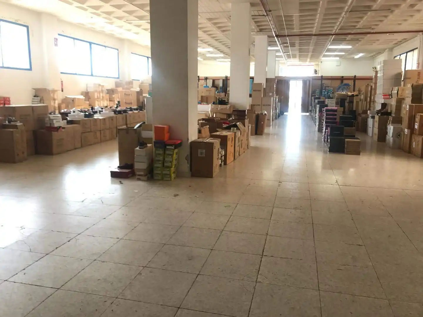 Gebäude zur Miete in Elche / Elx
