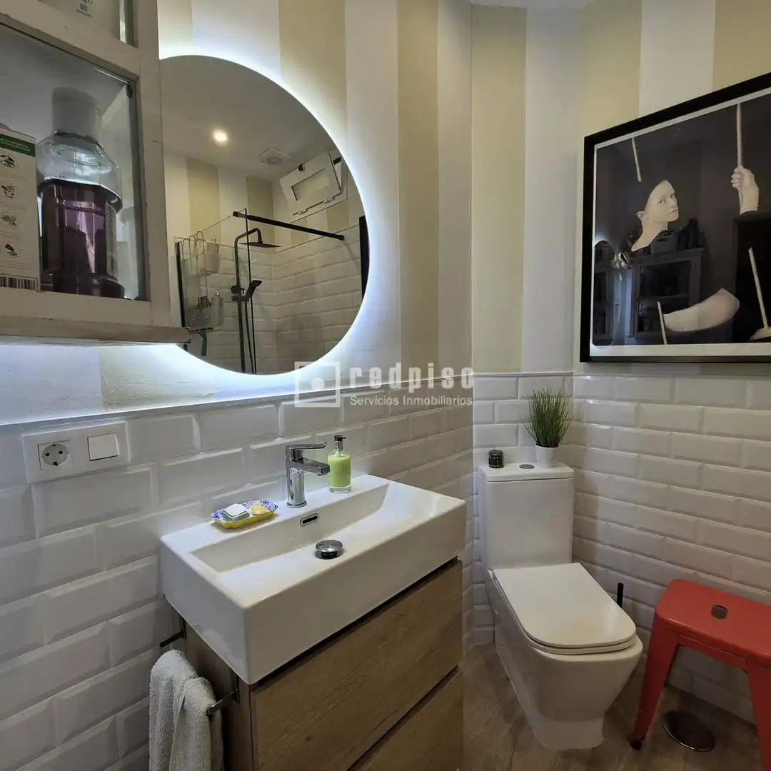 Bany de Pis en venda en Sevilla amb Aire condicionat i Terrassa