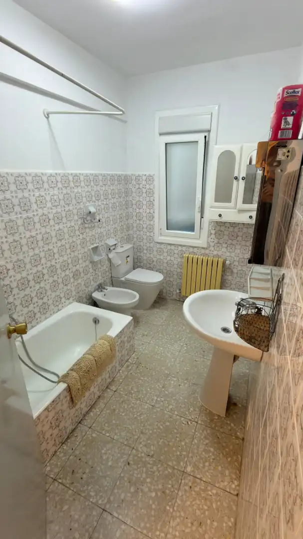 Bathroom of Apartments for rent in Sarria, Lugo