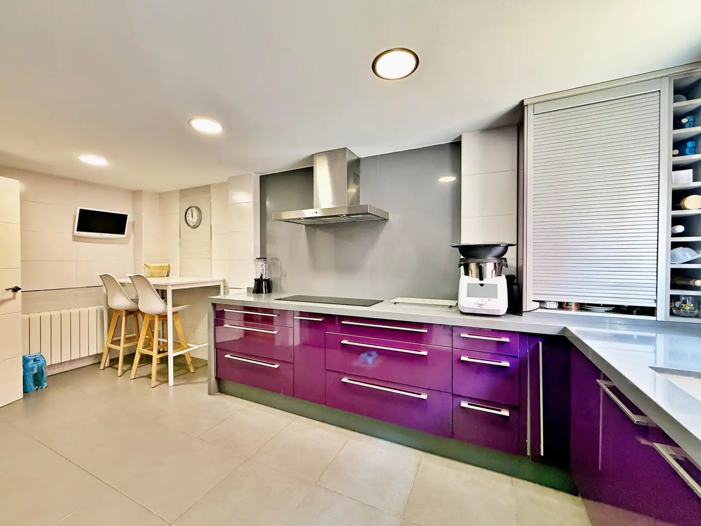 Cocina de Casa adosada en venta en Paterna con Aire acondicionado, Jardín privado y Trastero
