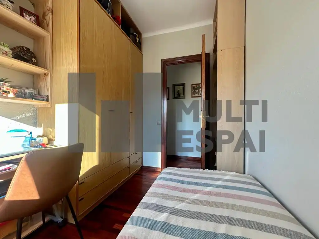 Dormitori de Pis en venda en Barcelona amb Aire condicionat, Terrassa i Balcó