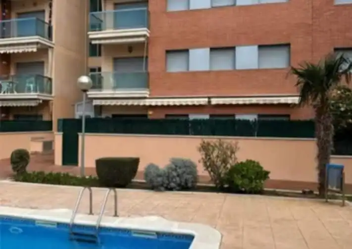 Piscina de Pis en venda en Calafell amb Aire condicionat, Calefacció i Jardí privat