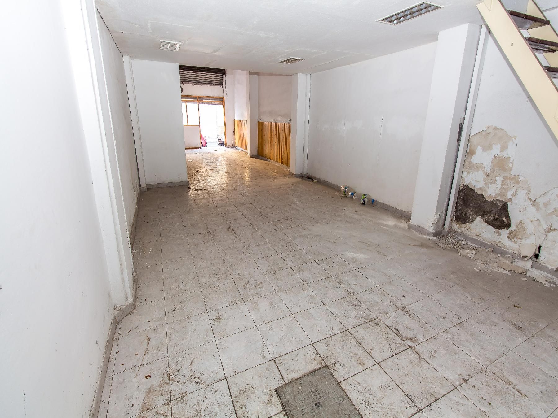 Premises for sale in La Salud