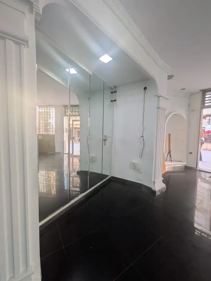 Local comercial en venda a Centro, imagen 5
