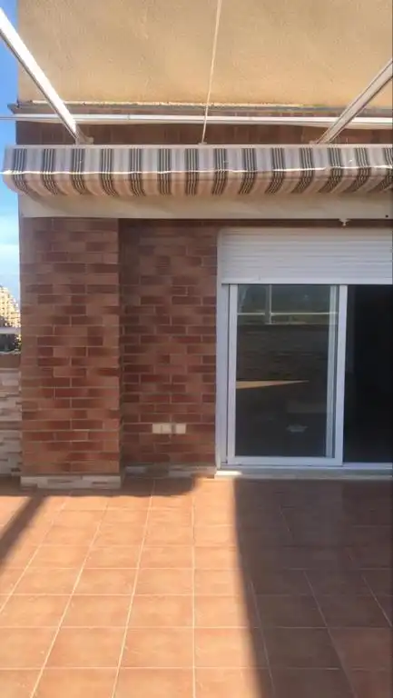 Vista exterior de Àtic en venda en Oropesa del Mar / Orpesa amb Aire condicionat, Calefacció i Terrassa