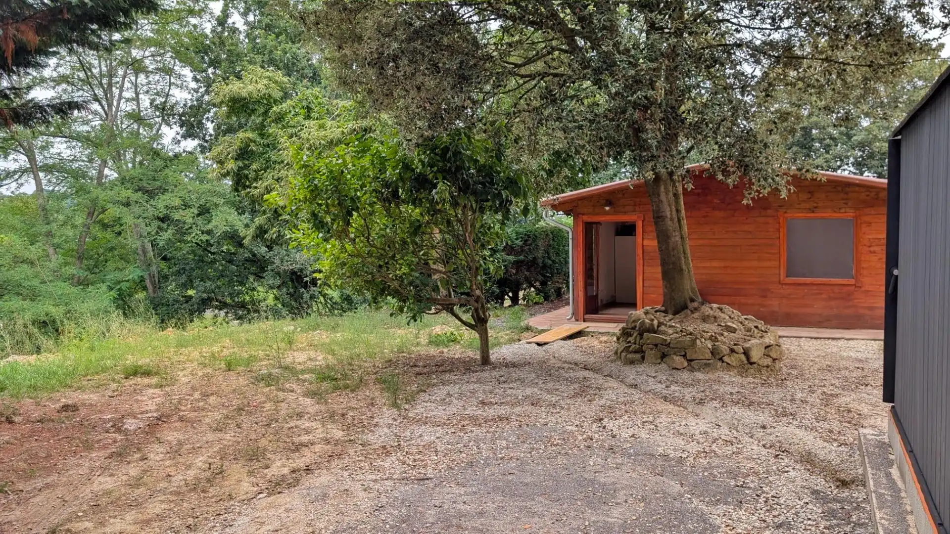 Vista exterior de Finca rústica en venda en Torrelavega  amb Jardí privat