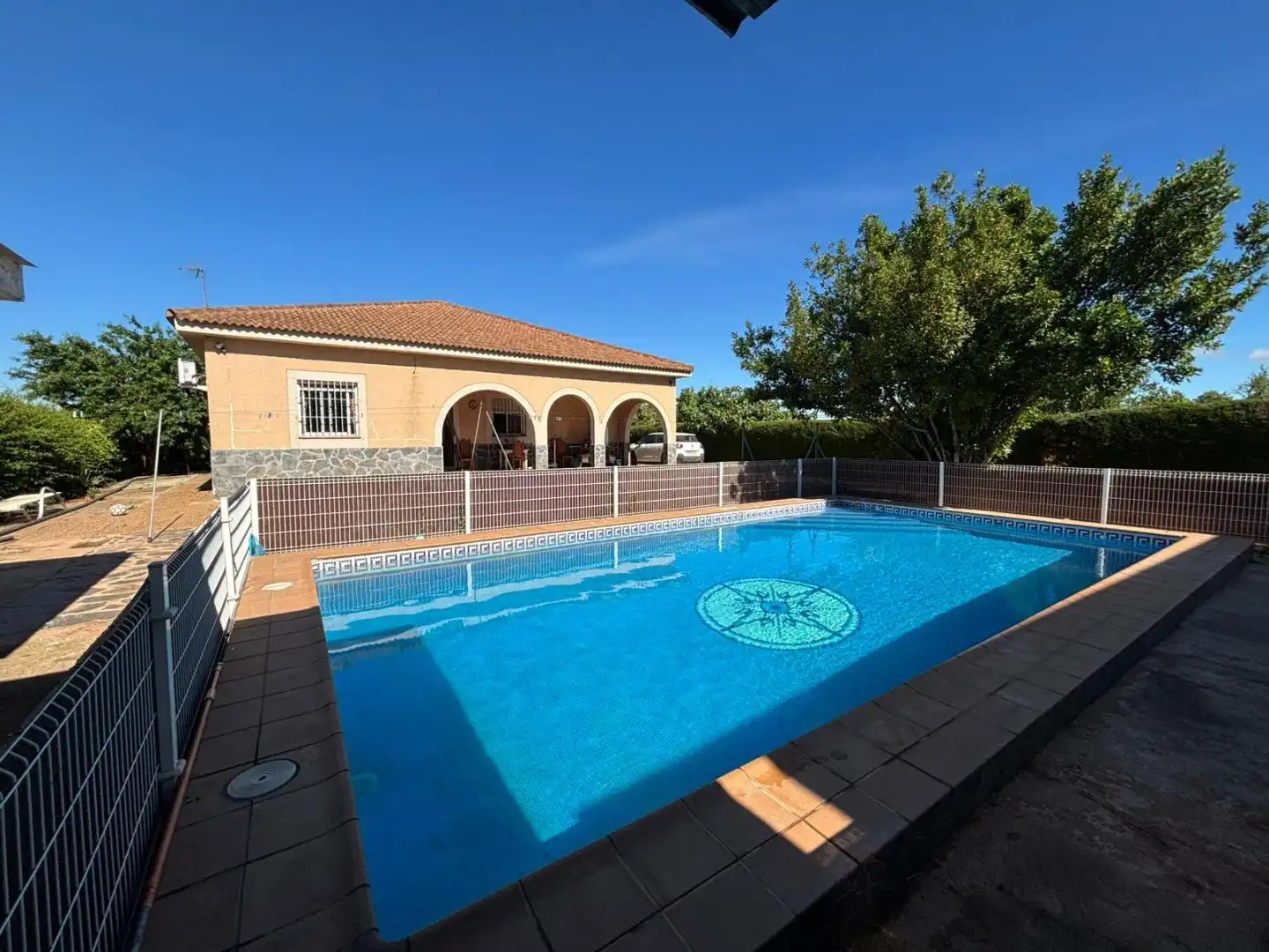 Piscina de Casa o xalet en venda en Sevilla amb Piscina