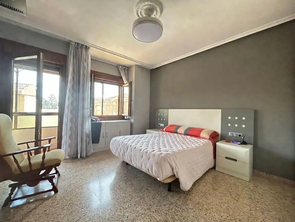Dormitori de Casa adosada en venda en Cintruénigo amb Calefacció, Jardí privat i Terrassa
