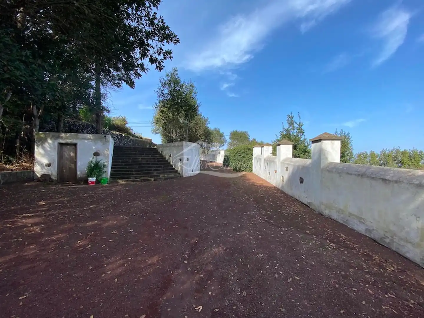 Vista exterior de Casa o xalet en venda en El Tanque amb Jardí privat, Terrassa i Traster