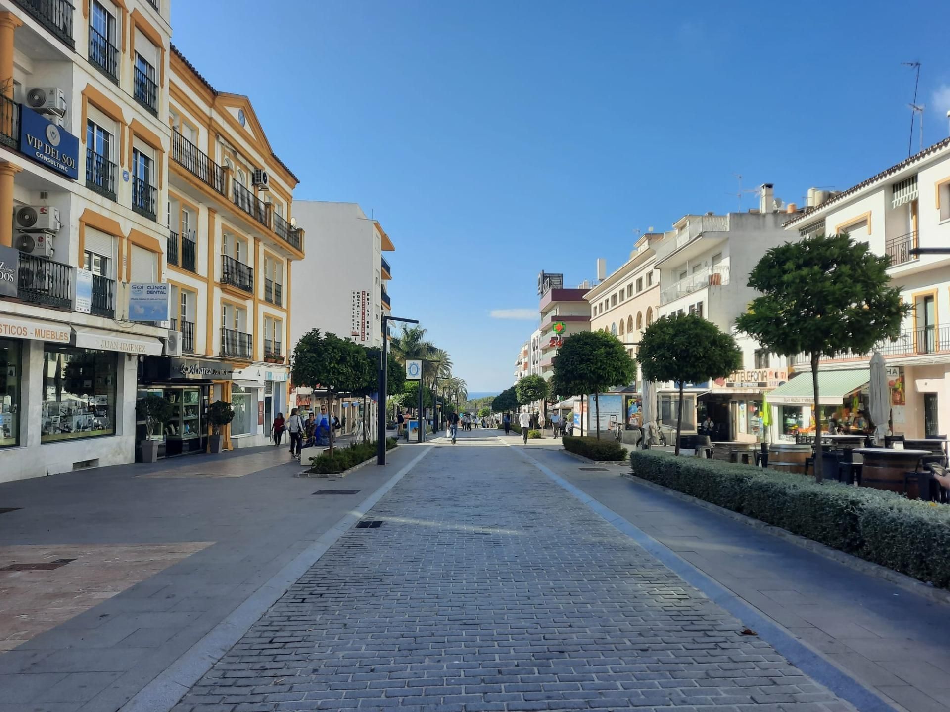 Vista exterior de Estudi en venda en Marbella