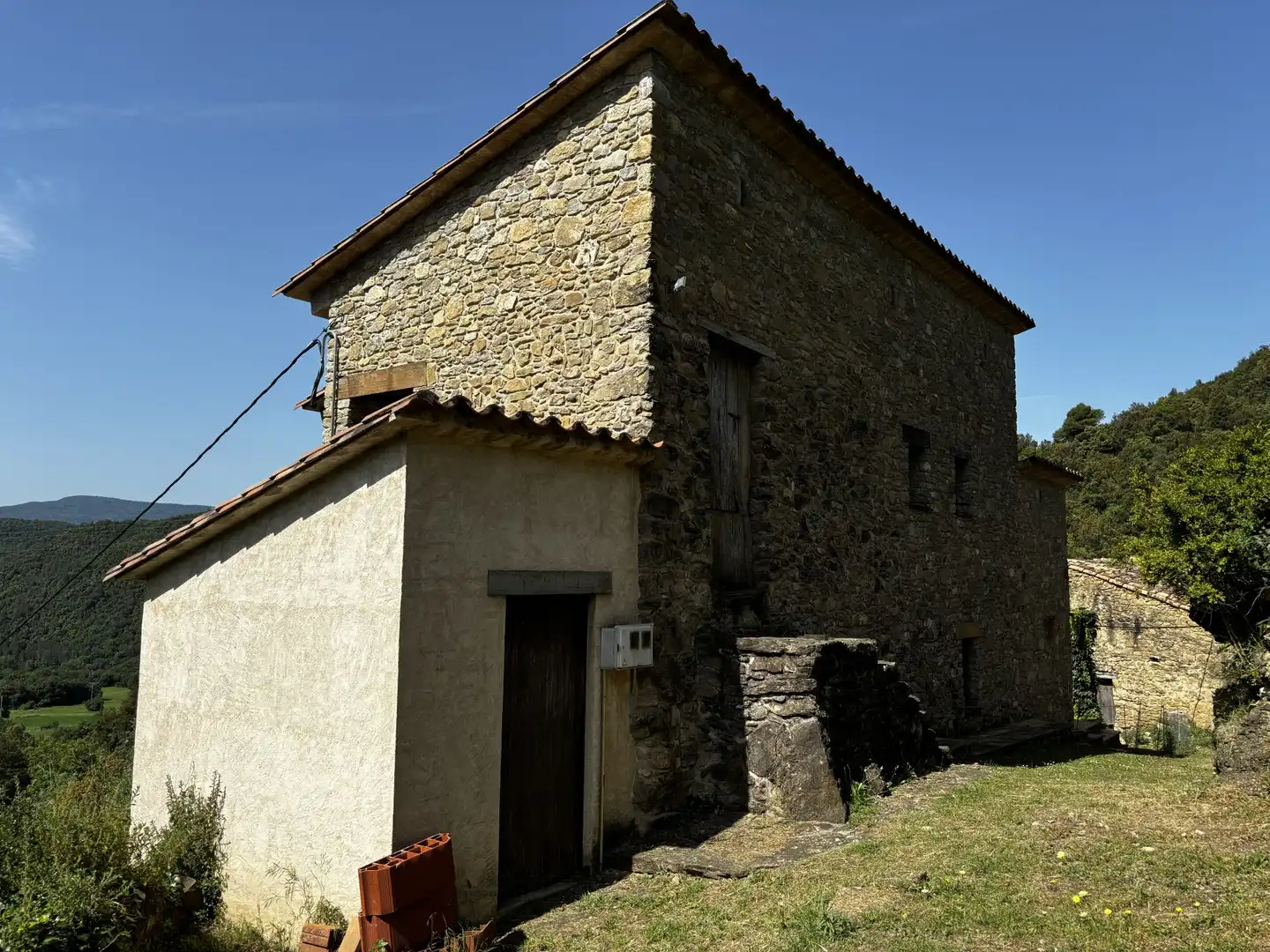 Exterior view of Country homes for sale in Sant Aniol de Finestres  with Terrace and Swimming Pool