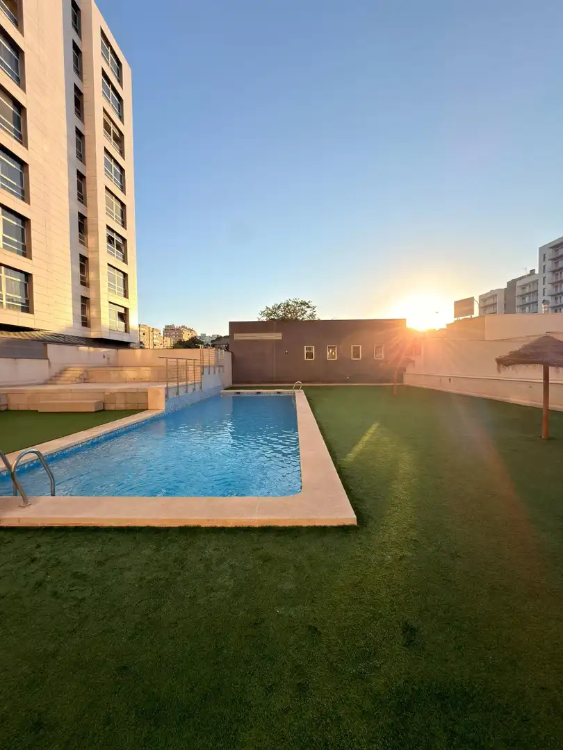 Piscina de Pis en venda en Campoamor - Altozano