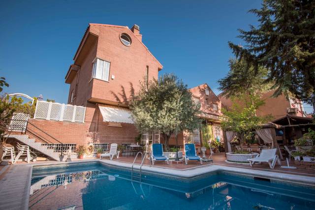 Casa-chalet en Venta en Calle de Pegaso en Canillas