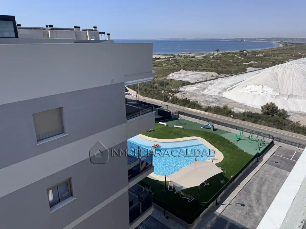 Piscina de Piso en venta en Santa Pola con Calefacción, Trastero y Piscina