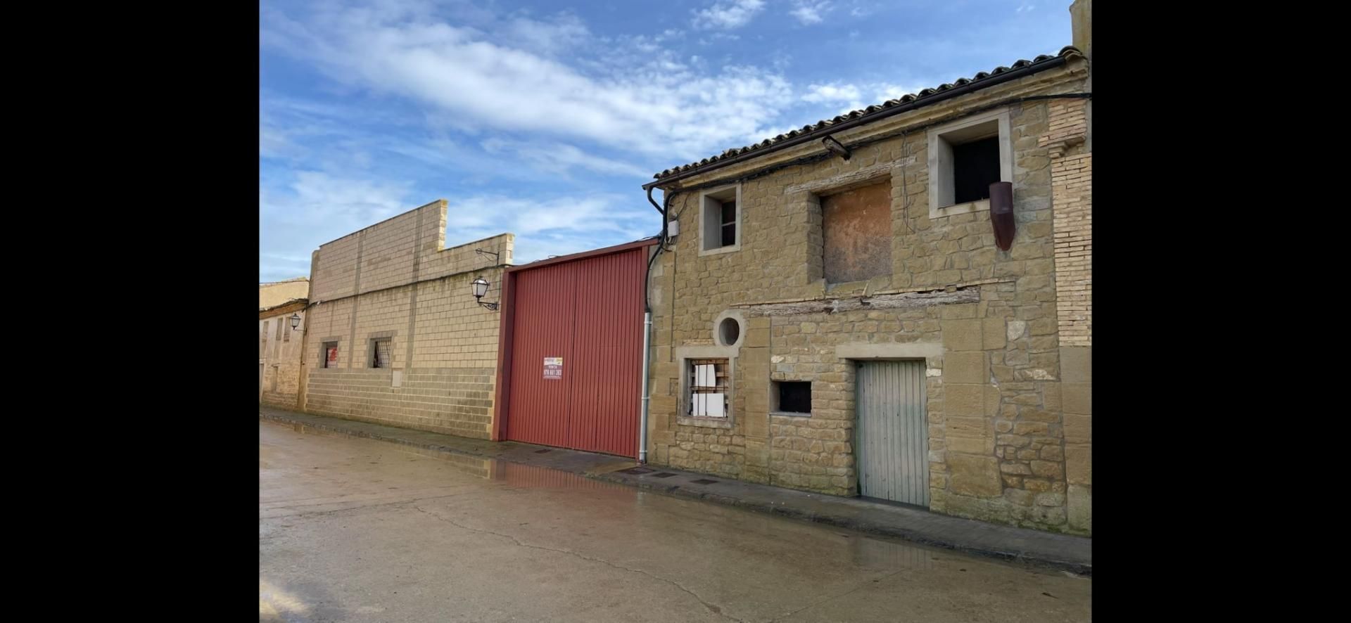 Vista exterior de Casa adosada en venta en Ejea de los Caballeros con Trastero