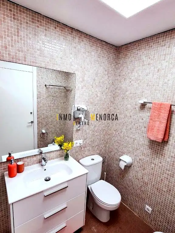 Bany de Apartament en venda en Ciutadella de Menorca amb Aire condicionat, Terrassa i Balcó