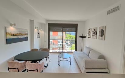 Living room of Flat for sale in Sant Adrià de Besòs  with Air Conditioner, Heating and Balcony