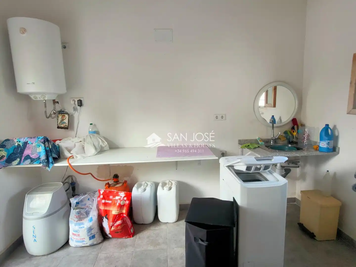Casa o chalet en venta en Aspe con Jardín privado, Trastero y Amueblado