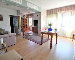 Living room of Flat for sale in  Sevilla Capital  with Air Conditioner