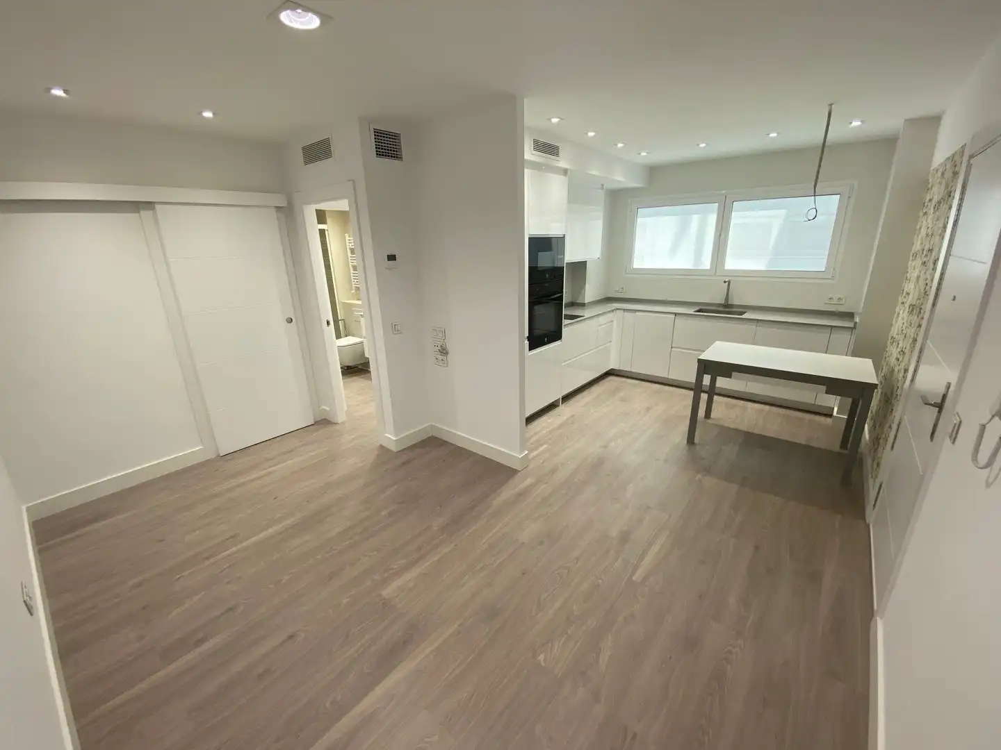 Kitchen of Study for rent in Zaragoza  with Furnished