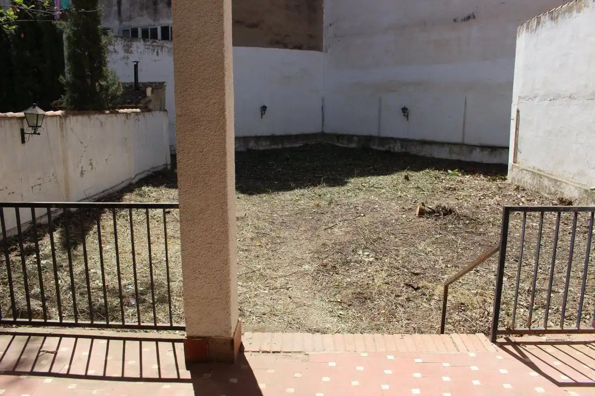 Garten von Garage zum Verkauf in Segorbe